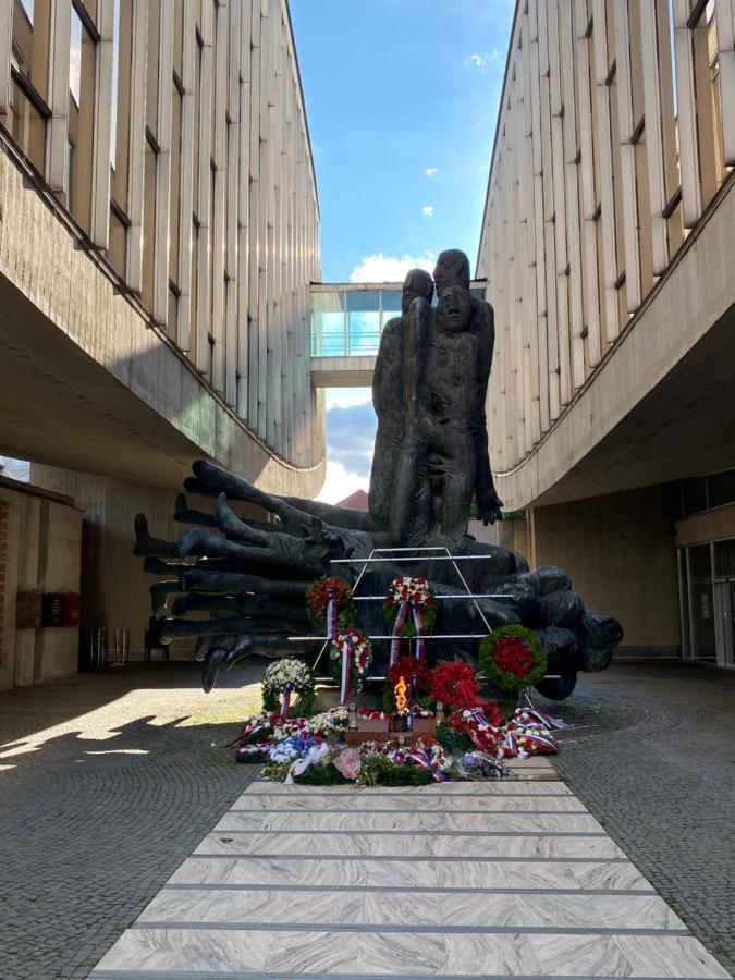 Komfortny Apartman So Zahradou A Sukromnym Parkoviskom-Nonstop Check-In Banská Bystrica Buitenkant foto